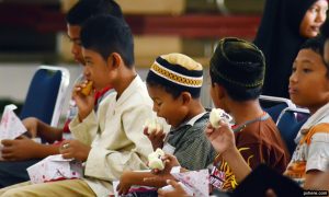 melatih anak puasa Ramadhan