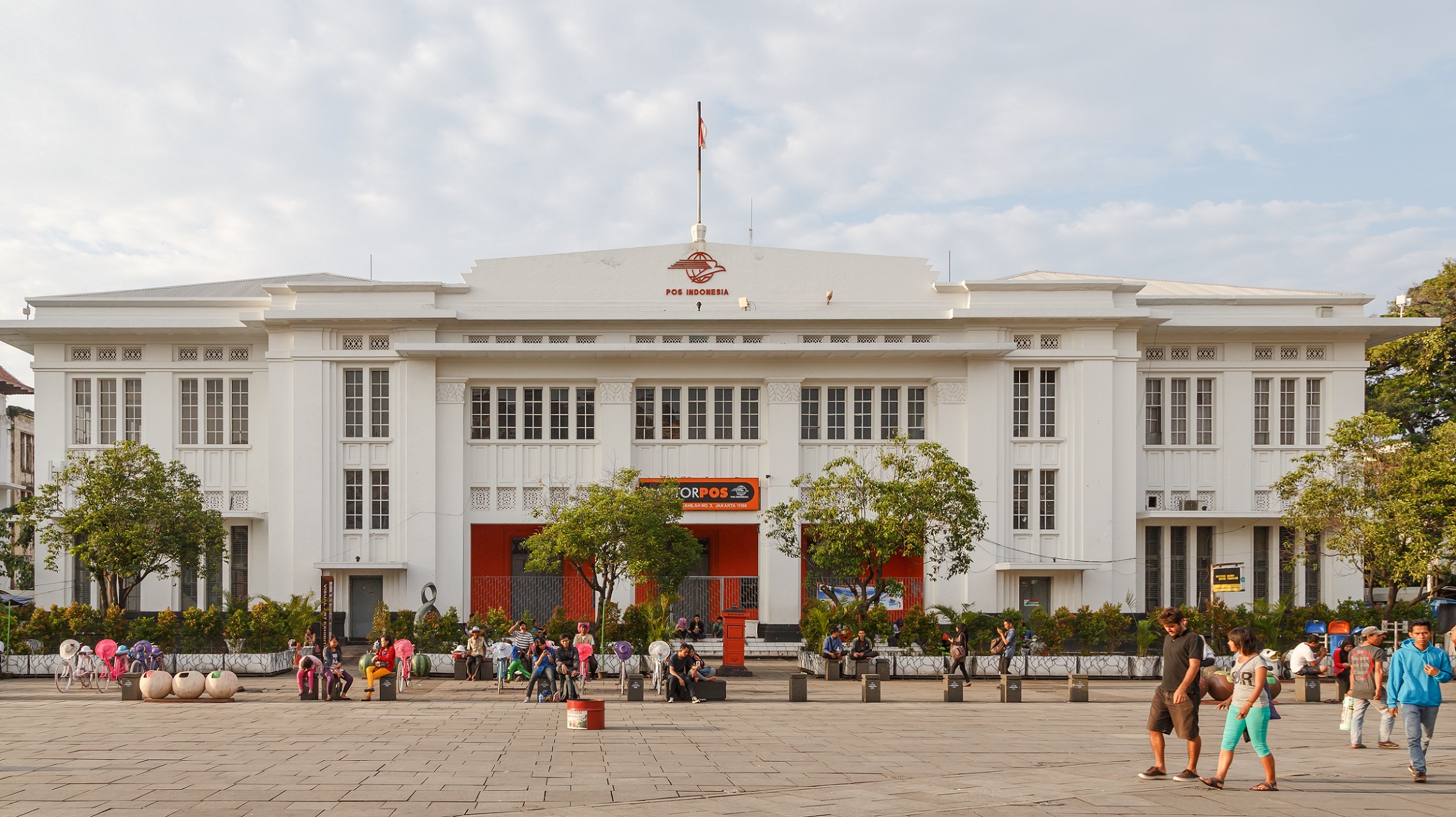 perusahaan tertua di Indonesia 