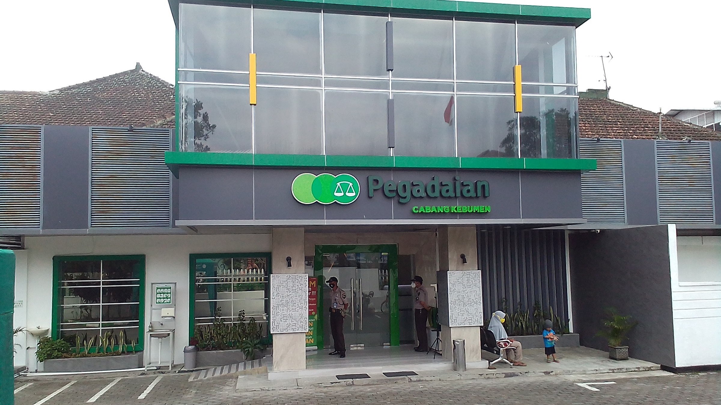 perusahaan tertua di Indonesia 